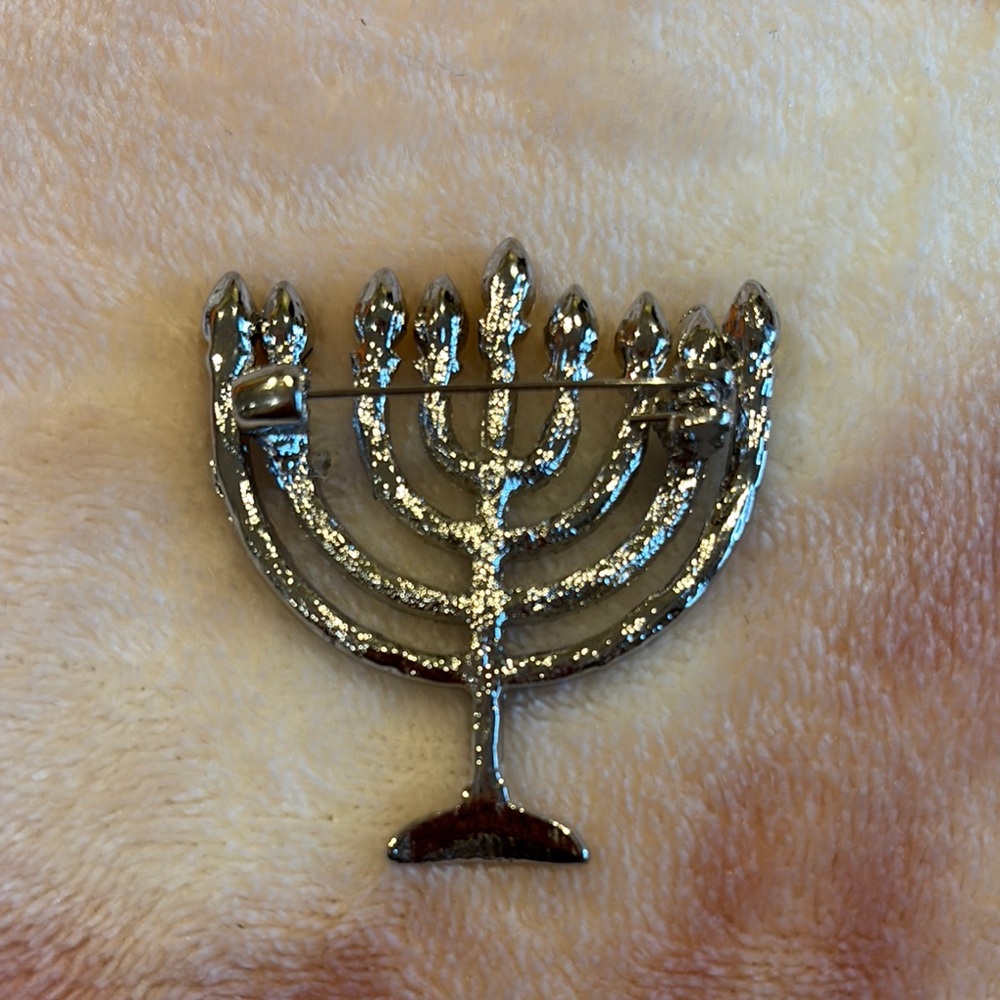 Blue and Gold Crystal Encrusted Hanukkah Menorah Brooch Pin NWT 1.75”x1.75” - Picture 7 of 15